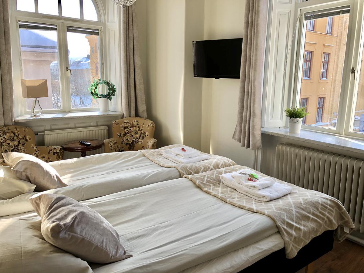 Jaernvaegshotellet Євле Екстер'єр фото