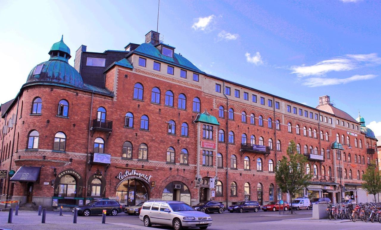 Jaernvaegshotellet Євле Екстер'єр фото